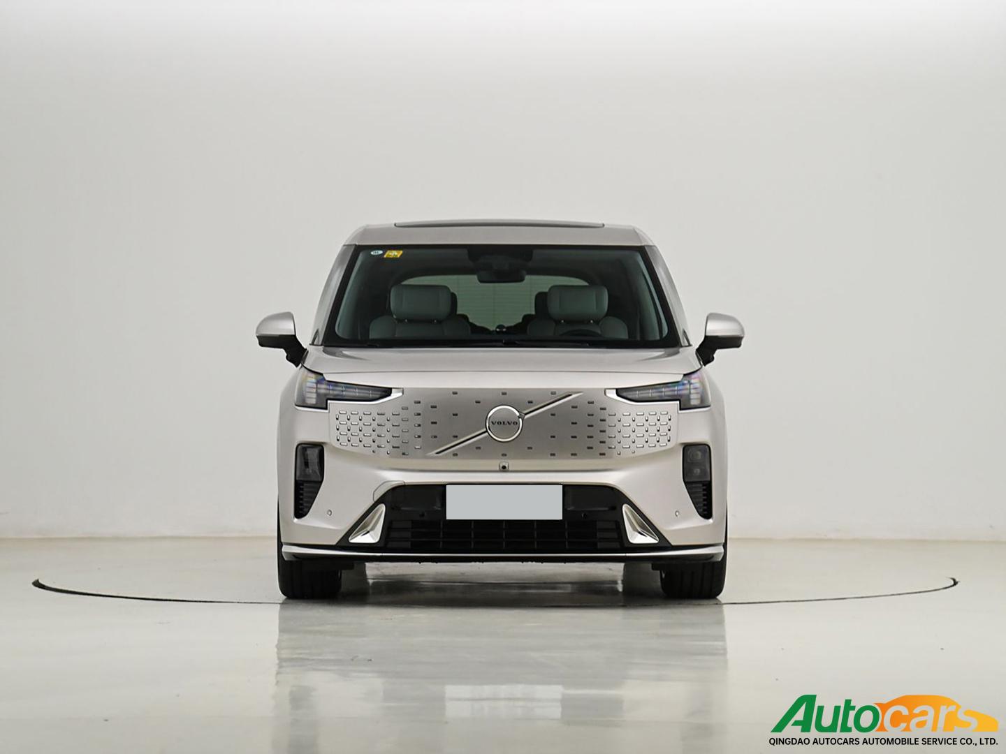 Volvo EM90 2025 Ultra 6-seater