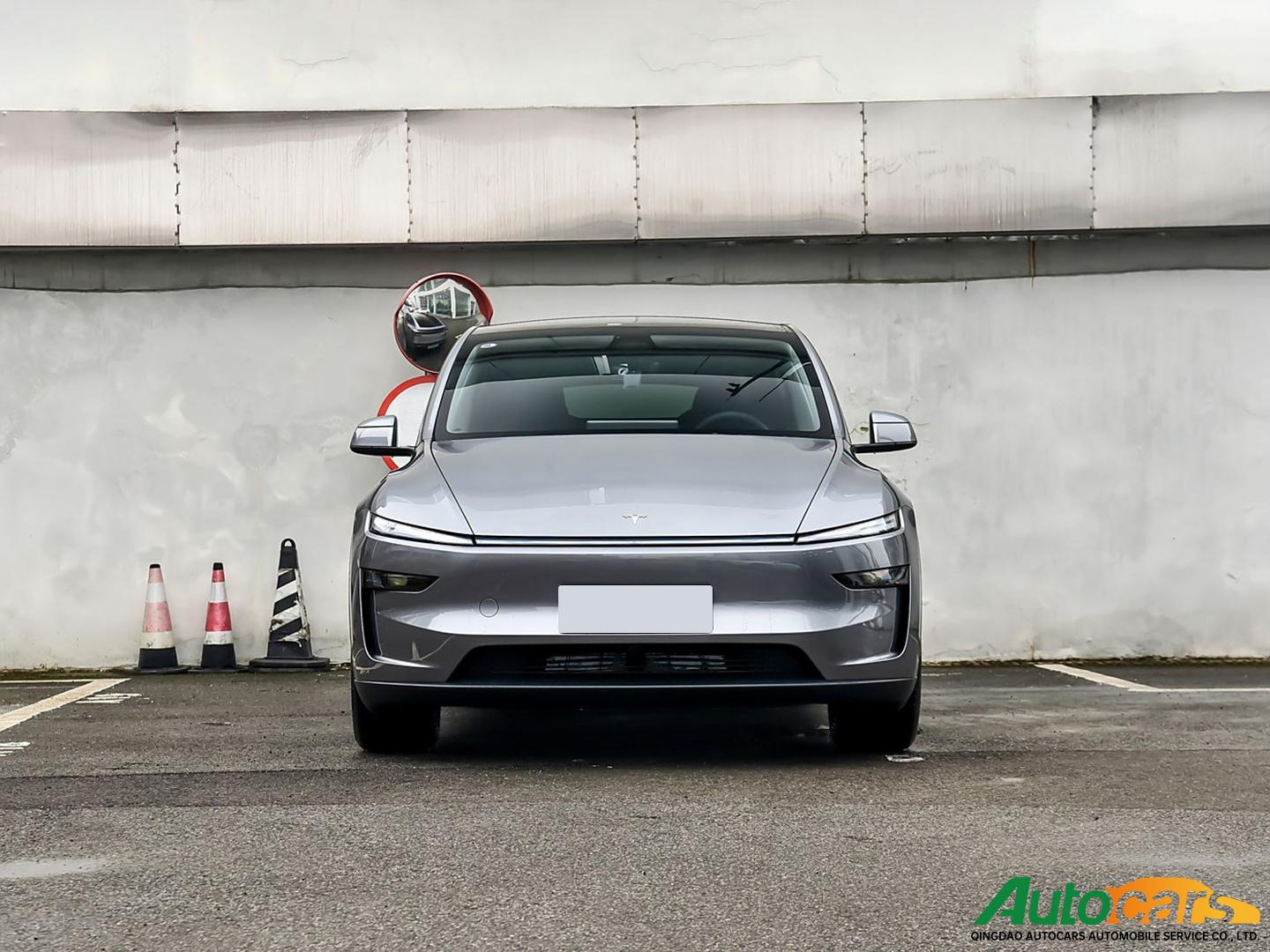 Tesla Model Y 2025 Long Range All Wheel Drive Edition